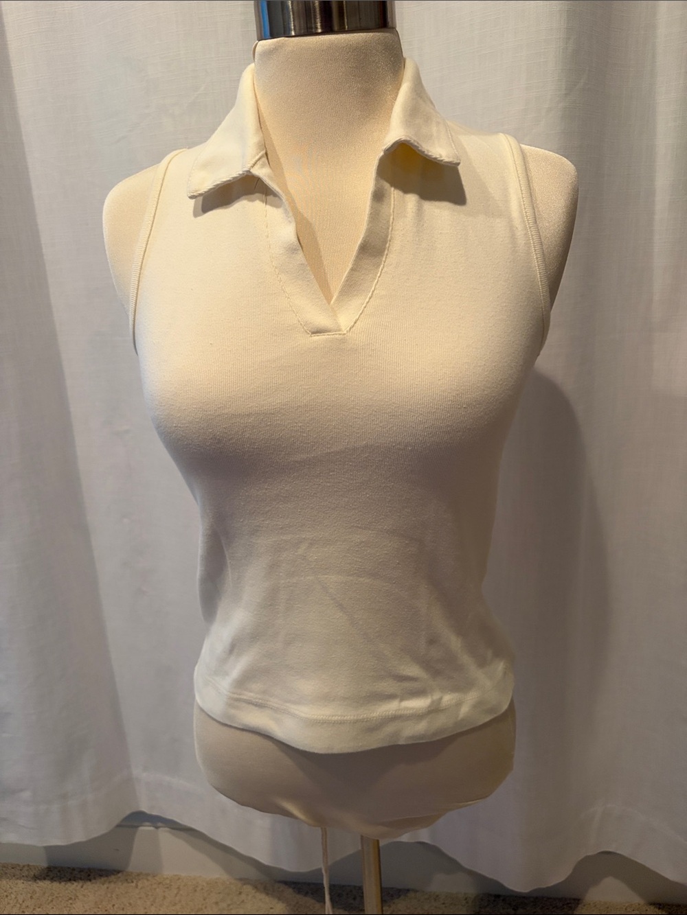 Three Dots Sleeveless Collared V-Neck Tank Top - Cream